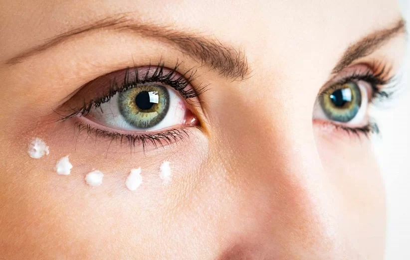 کرم دور چشم