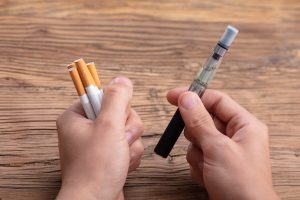 سیگار الکترونیکی یا سیگار سنتی؟